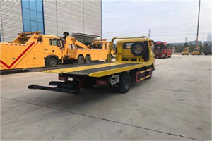 燕园非事故拖车