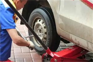 燕园附近拖车24小时服务热线电话